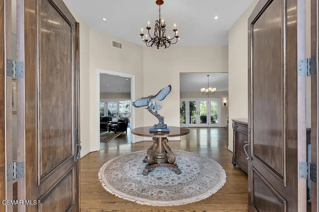 1153 Camino Dos Rios, Thousand Oaks, California 91360 home-pic-6