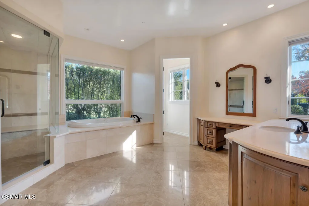 1153 Camino Dos Rios, Thousand Oaks, California 91360 home-pic-32