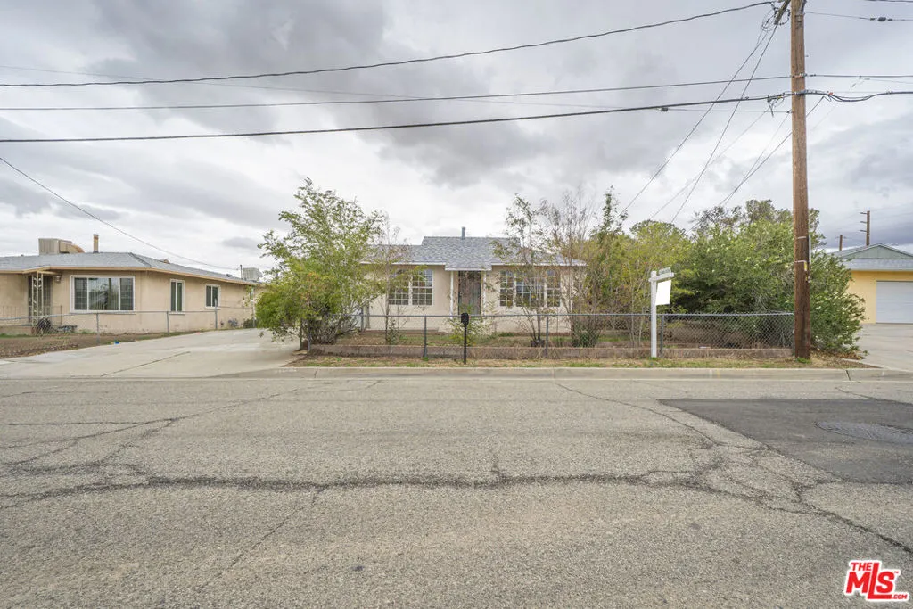 38020 12th Street, Palmdale, California 93550 home-pic-22