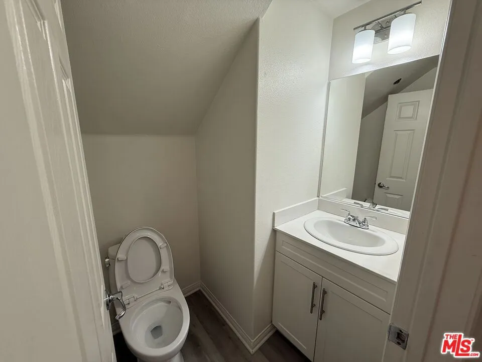 65 Plateau, Irvine, California 92618 home-pic-17