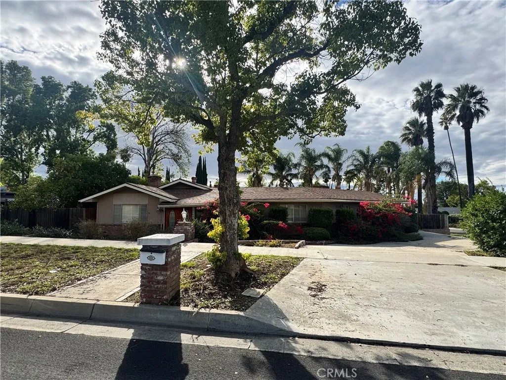 2866 Anna, Riverside, California 92506 home-pic-16