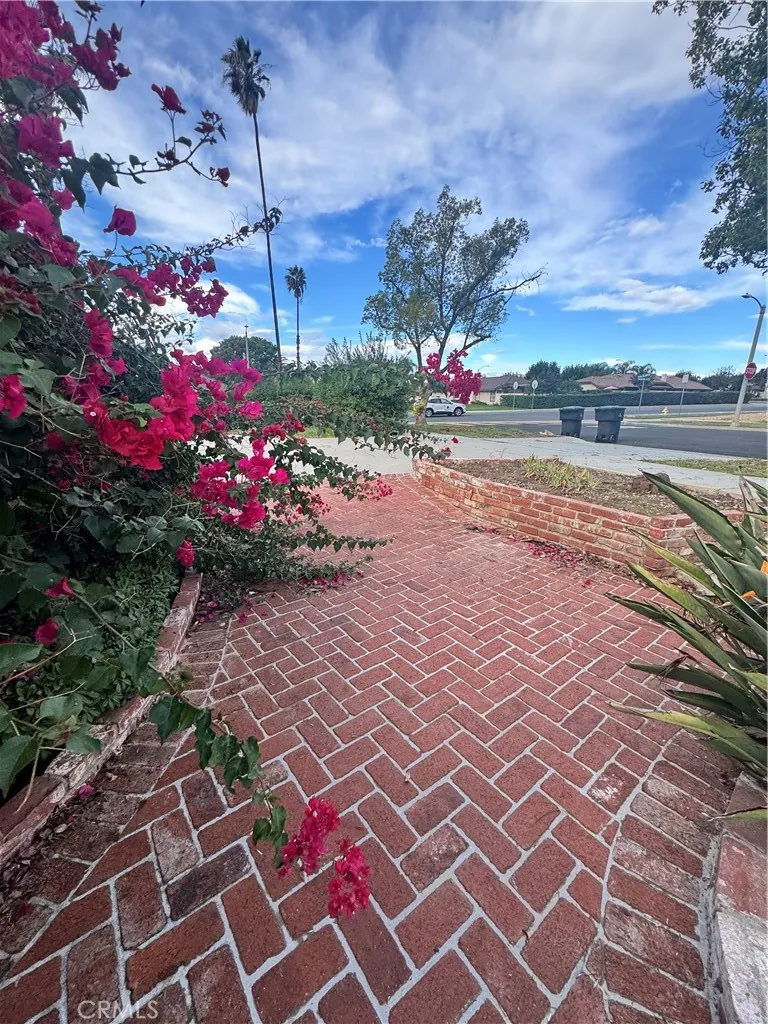 2866 Anna, Riverside, California 92506 home-pic-2