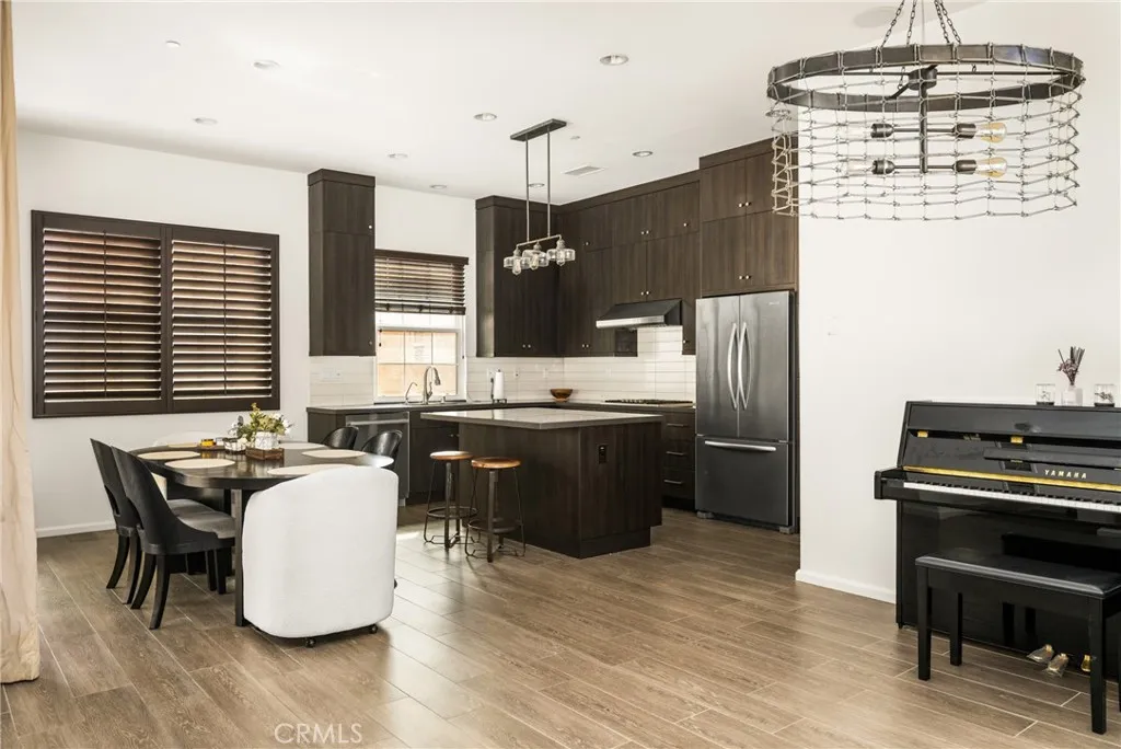 119 Strawberry, Irvine, California 92620 home-pic-9