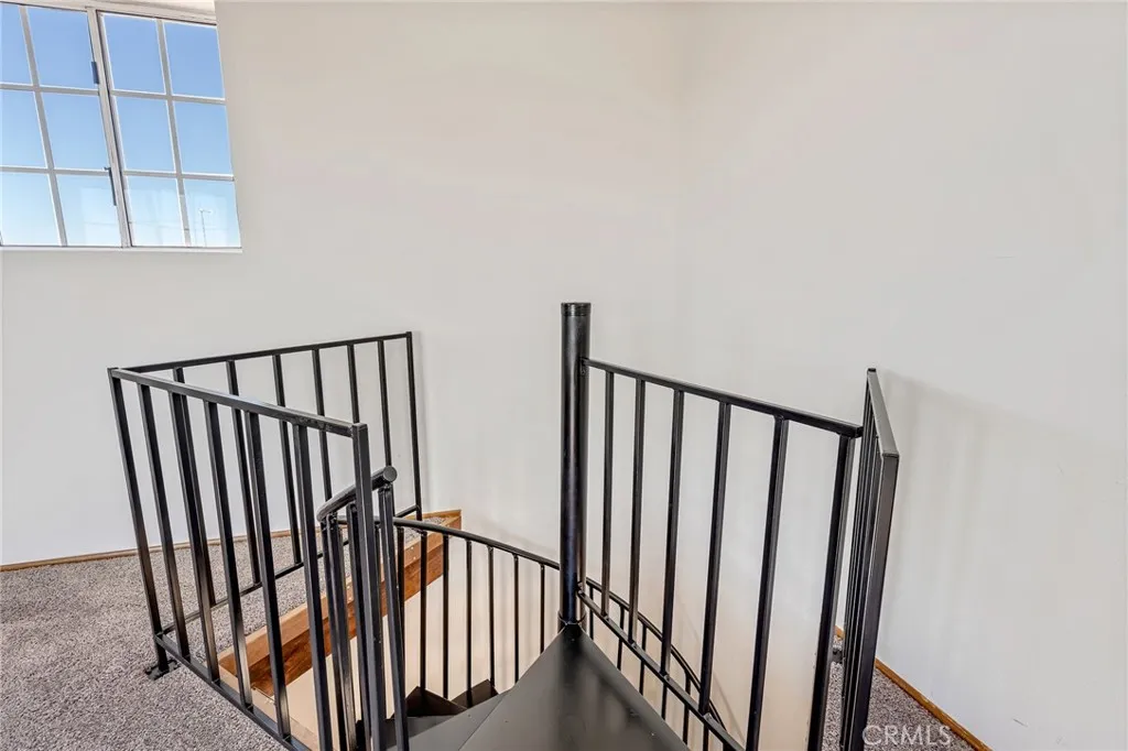 8325 Johnson Road, Phelan, California 92371 home-pic-35