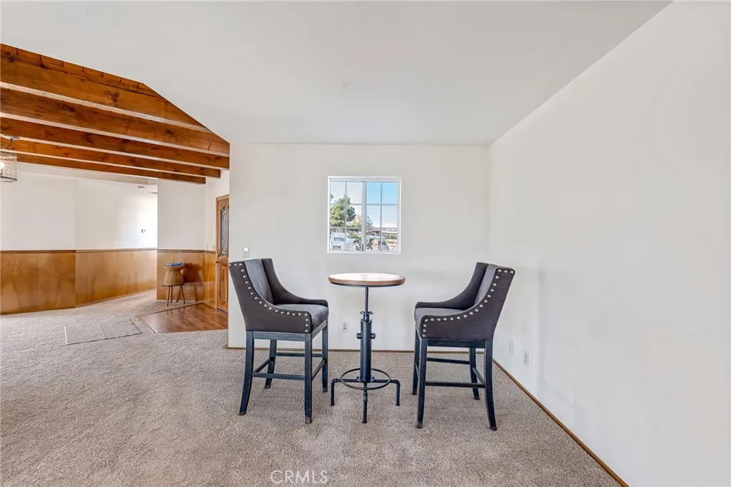 8325 Johnson Road, Phelan, California 92371 home-pic-10