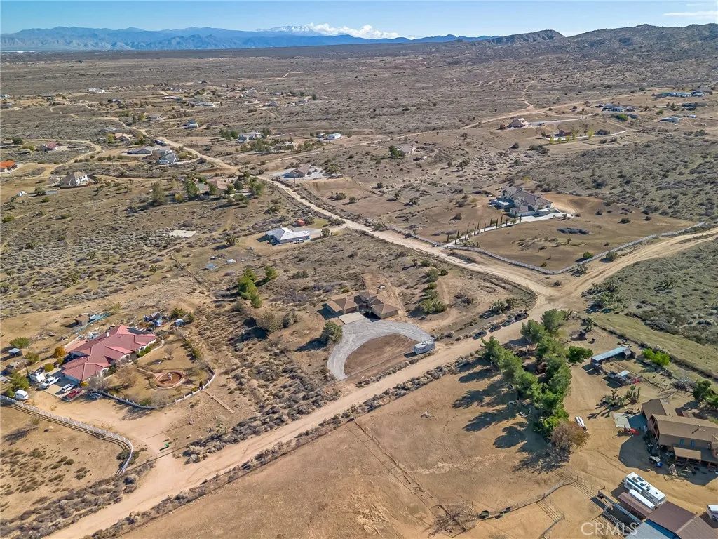 8325 Johnson Road, Phelan, California 92371 home-pic-50