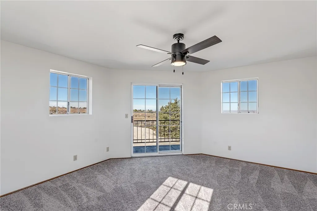 8325 Johnson Road, Phelan, California 92371 home-pic-38