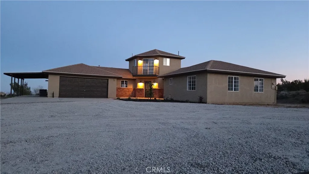 8325 Johnson Road, Phelan, California 92371 home-pic-0