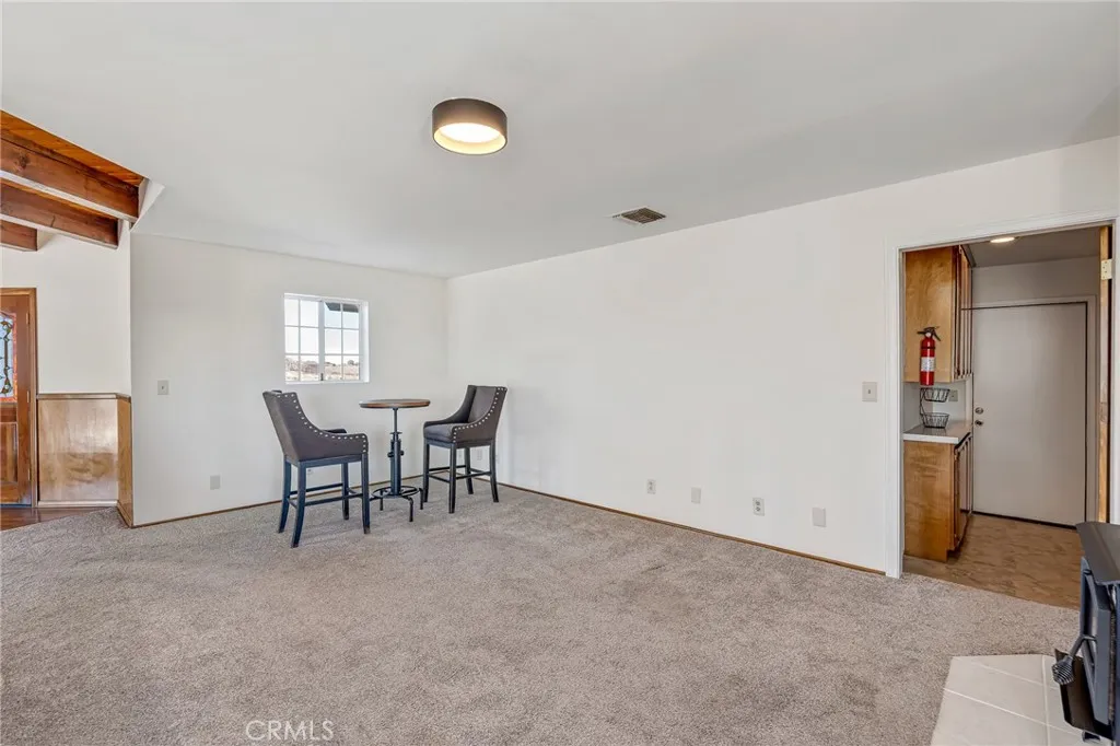 8325 Johnson Road, Phelan, California 92371 home-pic-11