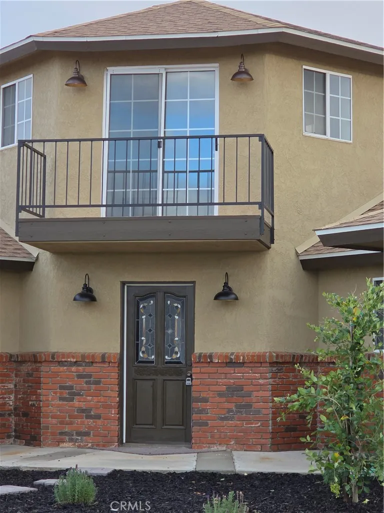 8325 Johnson Road, Phelan, California 92371 home-pic-1