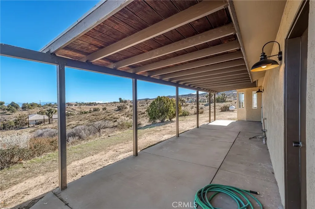 8325 Johnson Road, Phelan, California 92371 home-pic-47