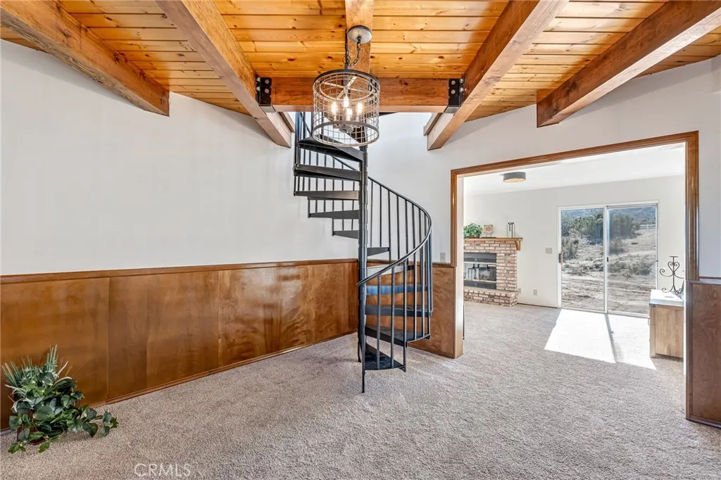 8325 Johnson Road, Phelan, California 92371 home-pic-6