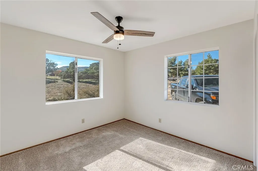 8325 Johnson Road, Phelan, California 92371 home-pic-34