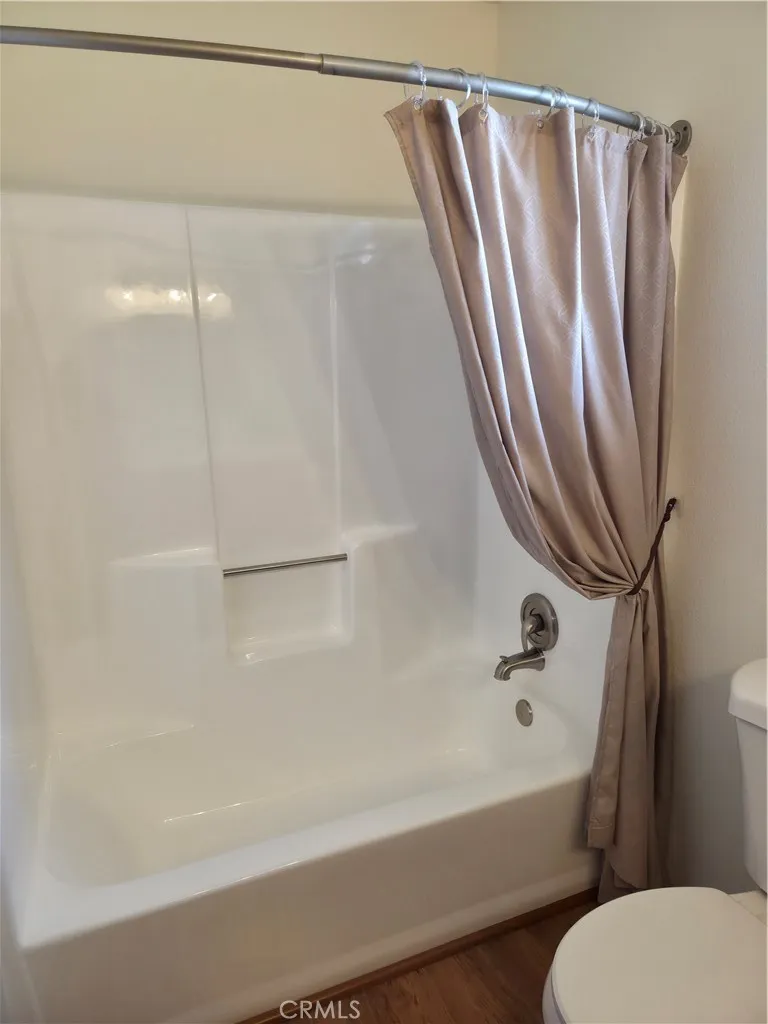 8325 Johnson Road, Phelan, California 92371 home-pic-30