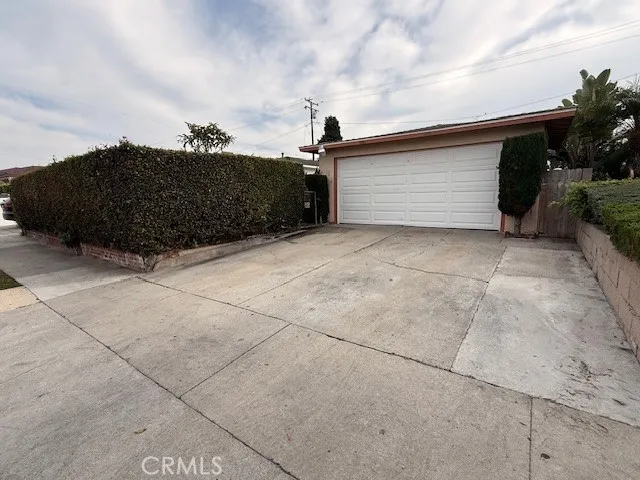 Shared Garage and Driveway