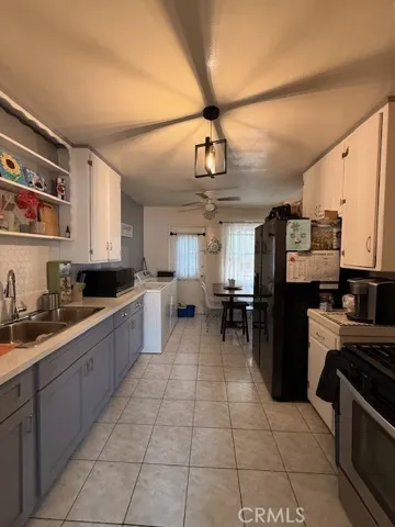 Front Unit Kitchen