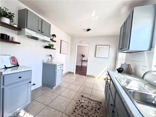 Back Unit Kitchen