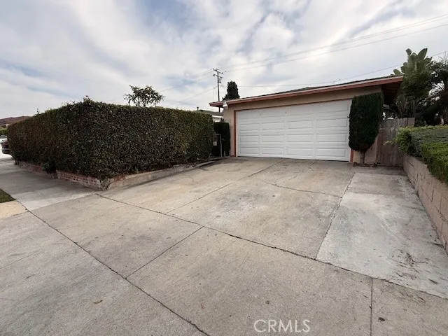 Shared Garage and Driveway