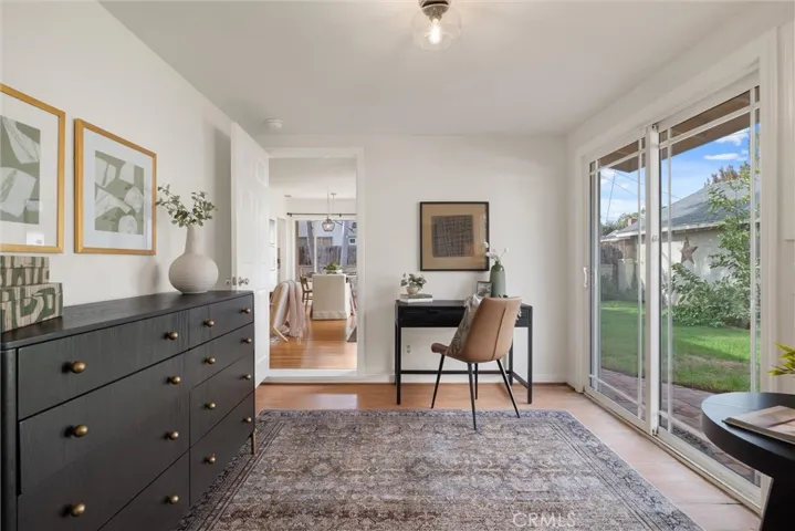 4th Bedroom/Bonus Room with access to backyard