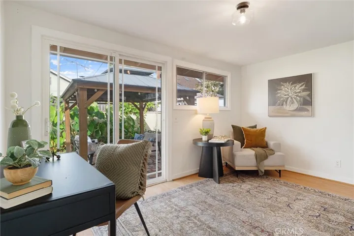 4th Bedroom/Bonus Room with access to backyard