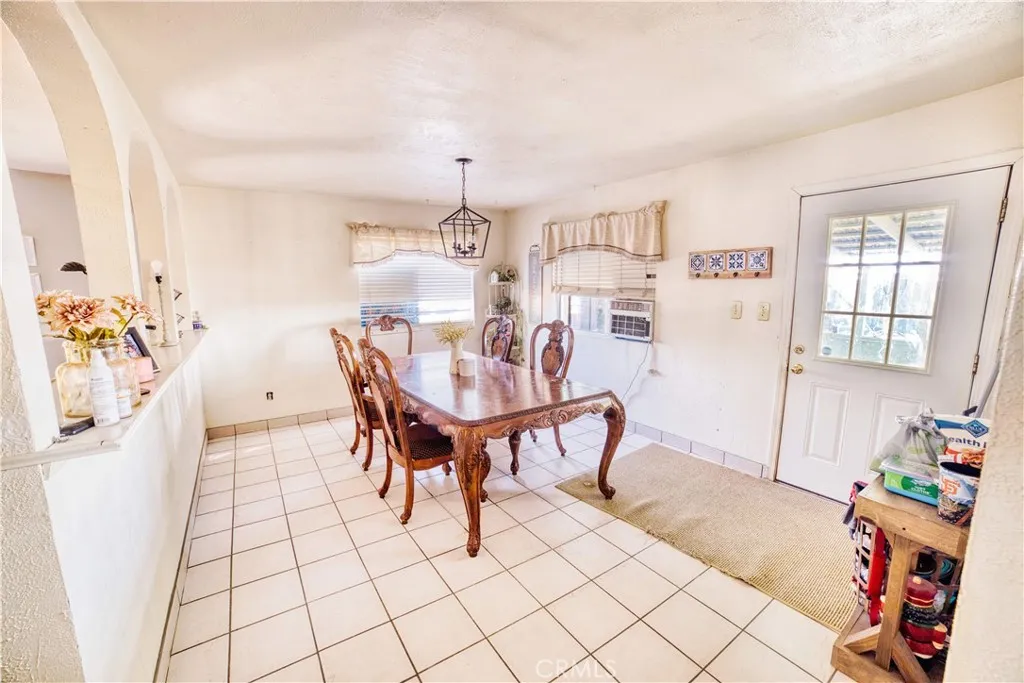 7880 S Mcmullin Grade, Fresno, California 93706 home-pic-2