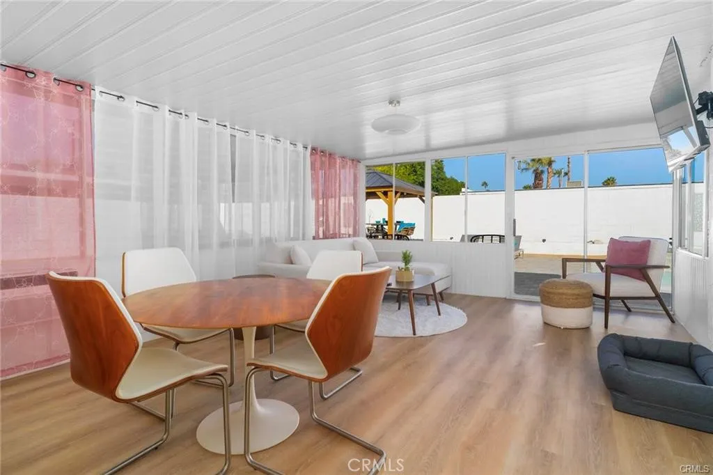 2404 E Bellamy, Palm Springs, California 92262 home-pic-11