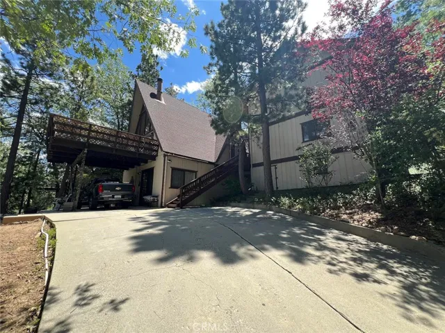 Driveway at the back offers extra parking