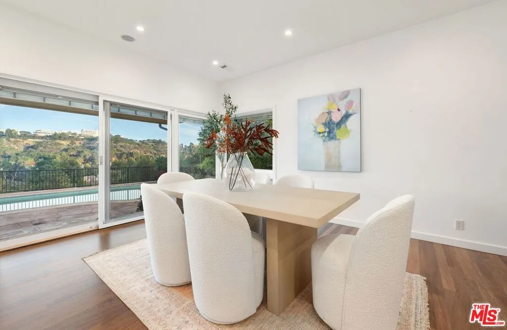 968 Kenfield Avenue, Los Angeles, California 90049 home-pic-7