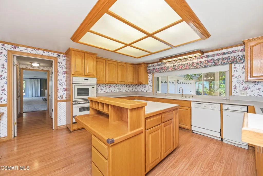 39 Inverness Road, Thousand Oaks, California 91361 home-pic-16