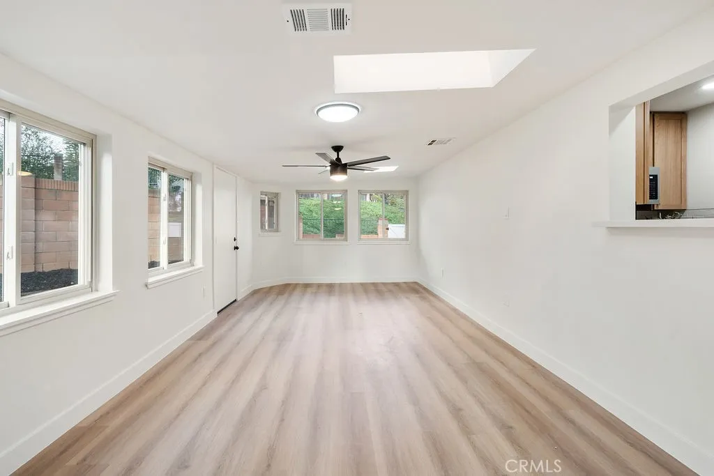 2430 Mesquite, Corona, California 92882 home-pic-26