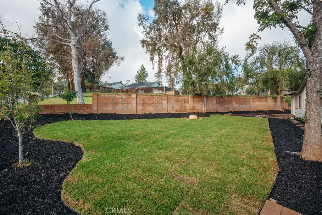 2430 Mesquite, Corona, California 92882 home-pic-36