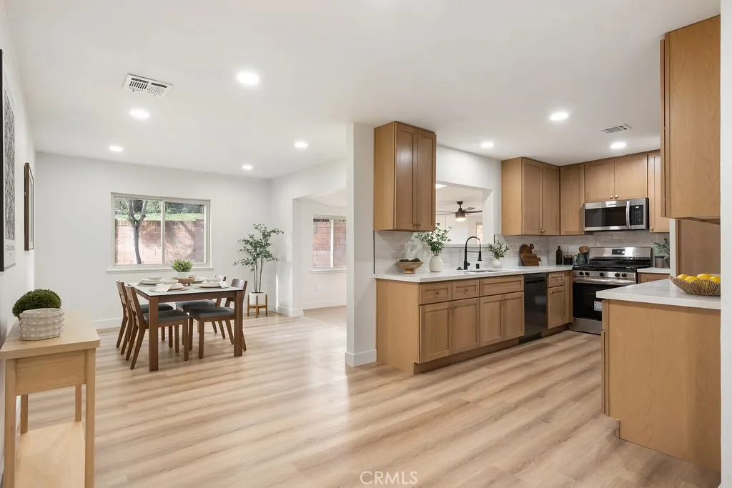 2430 Mesquite, Corona, California 92882 home-pic-7