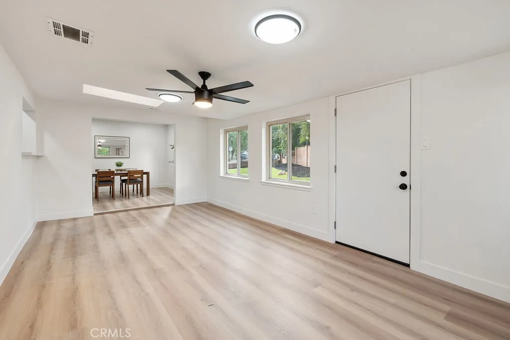 2430 Mesquite, Corona, California 92882 home-pic-28
