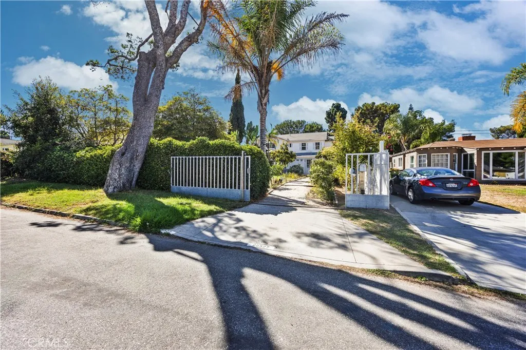 26327 Athena, Harbor City, California 90710 home-pic-42