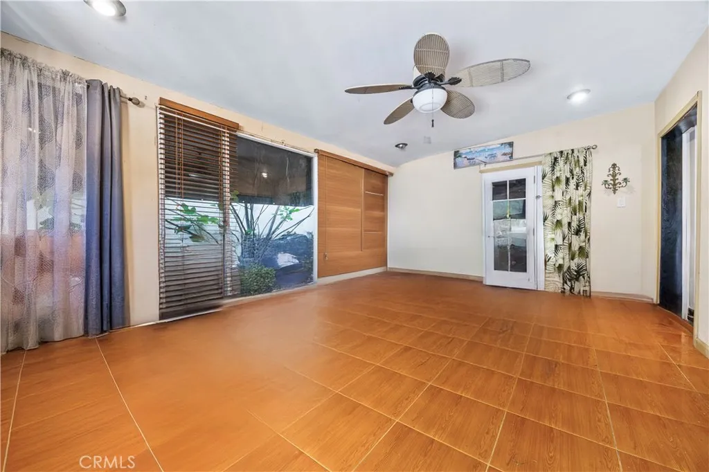 26327 Athena, Harbor City, California 90710 home-pic-37