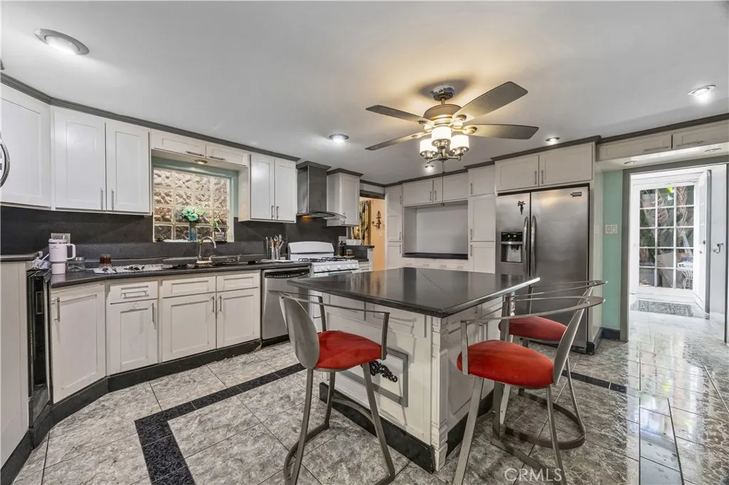26327 Athena, Harbor City, California 90710 home-pic-18