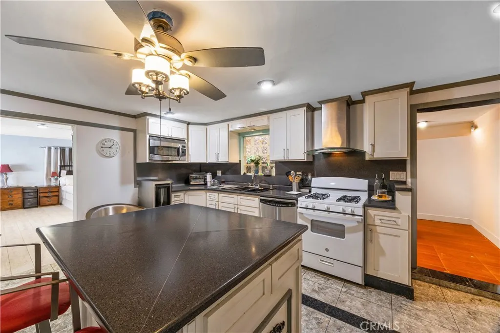 26327 Athena, Harbor City, California 90710 home-pic-21