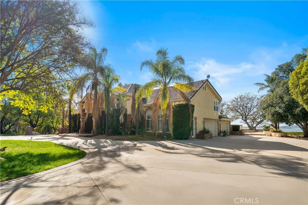 20455 Somma Drive, Perris, California 92570 home-pic-34