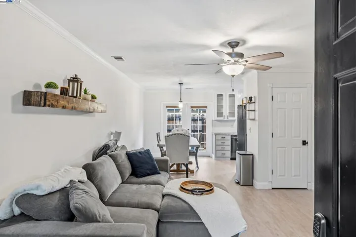 801 Nash Rd G4, Hollister, California 95023