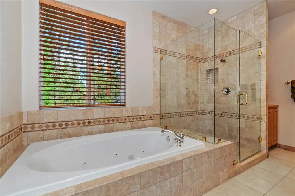 42046 Evergreen, Big Bear, California 92315 home-pic-16