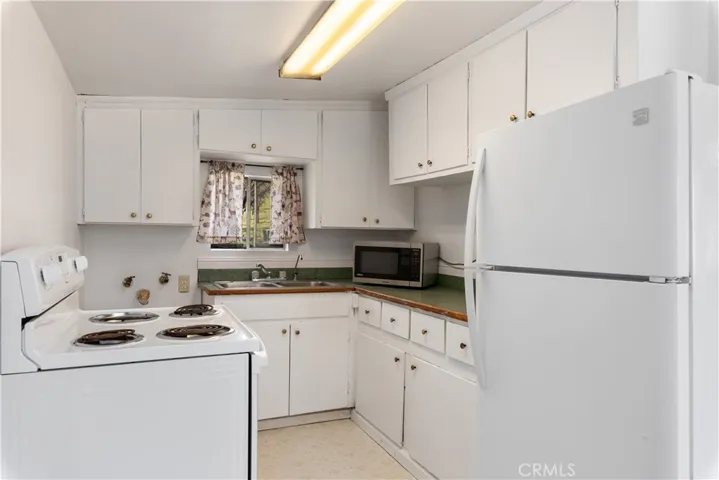 340 Fritch Road, Lakeport, California 95453