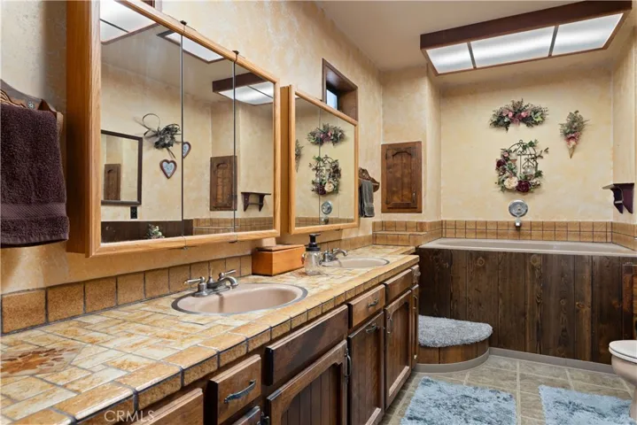 340 Fritch Road, Lakeport, California 95453