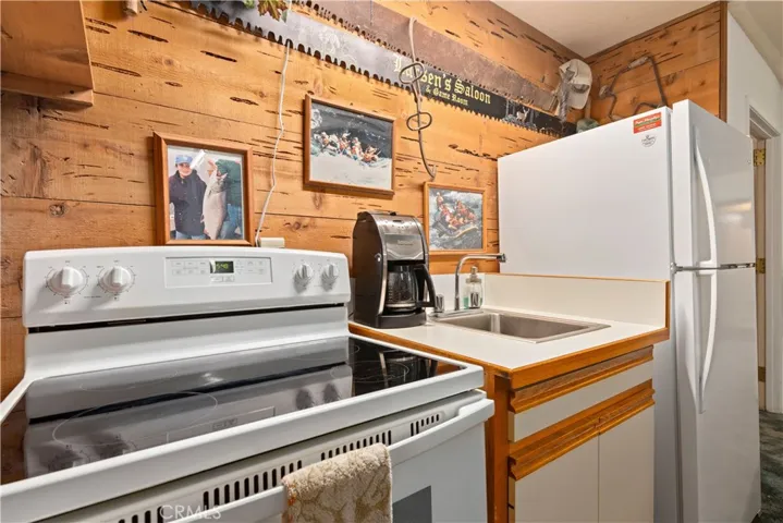 340 Fritch Road, Lakeport, California 95453