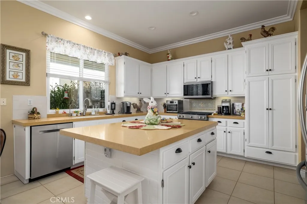 29451 Winding Brook, Menifee, California 92584 home-pic-12
