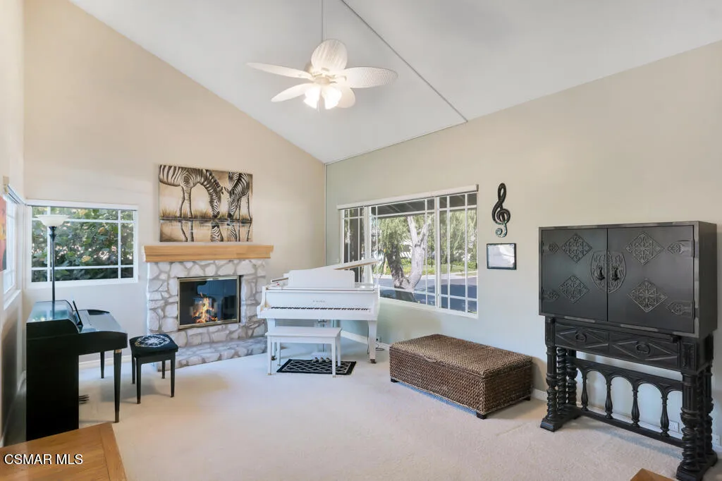 2802 E Sierra Drive, Westlake Village, California 91362 home-pic-4