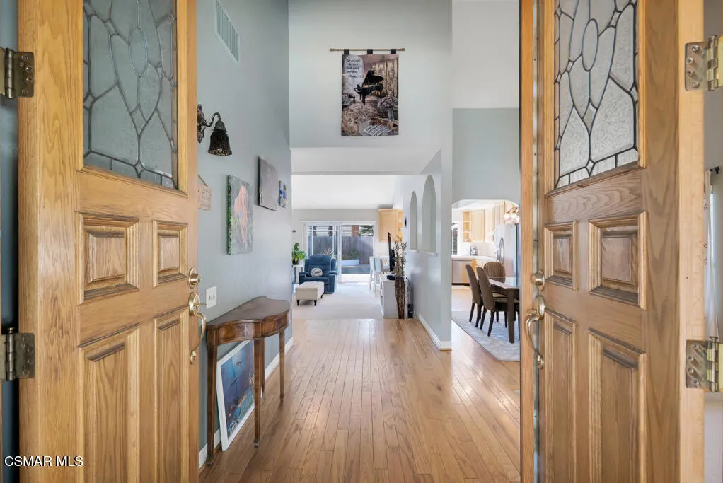 2802 E Sierra Drive, Westlake Village, California 91362 home-pic-2