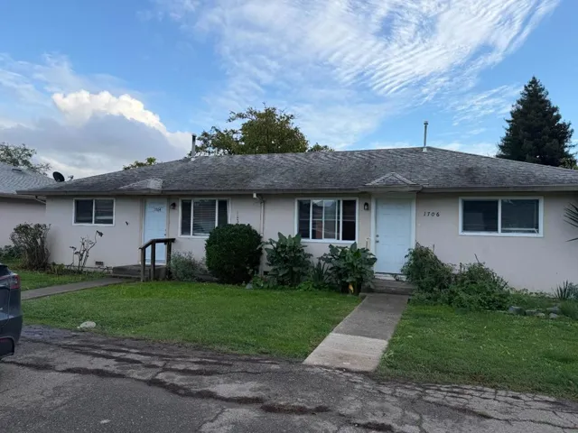 1704 Dutton Avenue, Santa Rosa, California 95407