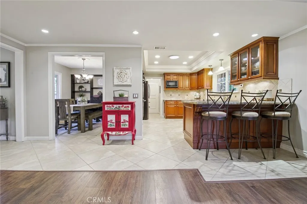 349 N Marcile, Glendora, California 91741 home-pic-10