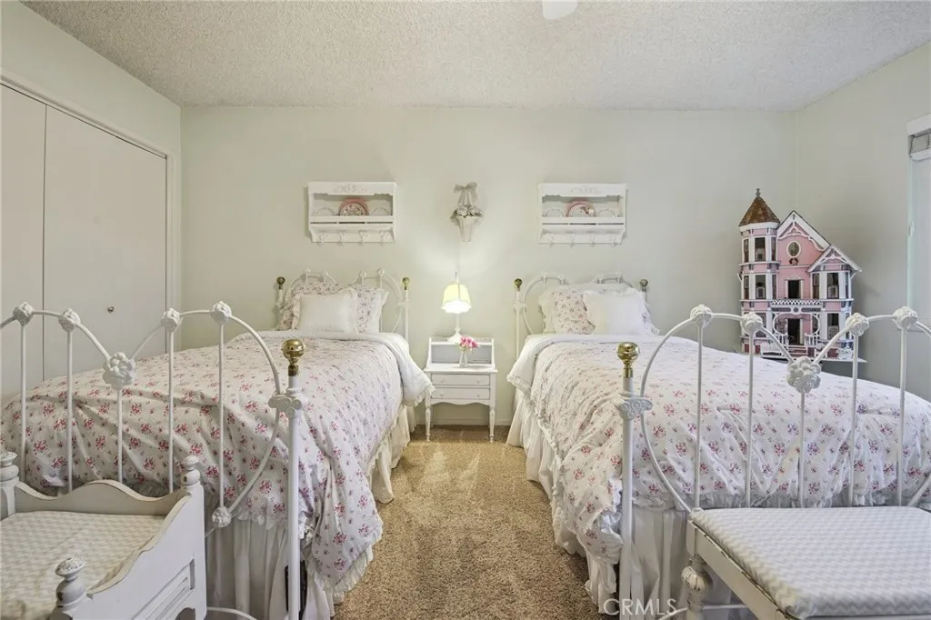 349 N Marcile, Glendora, California 91741 home-pic-23