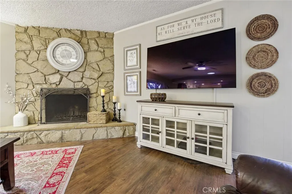 349 N Marcile, Glendora, California 91741 home-pic-15